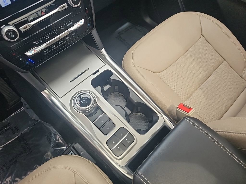 Used 2024 Ford Explorer Limited w/ Limited Technology Package RWD image 20