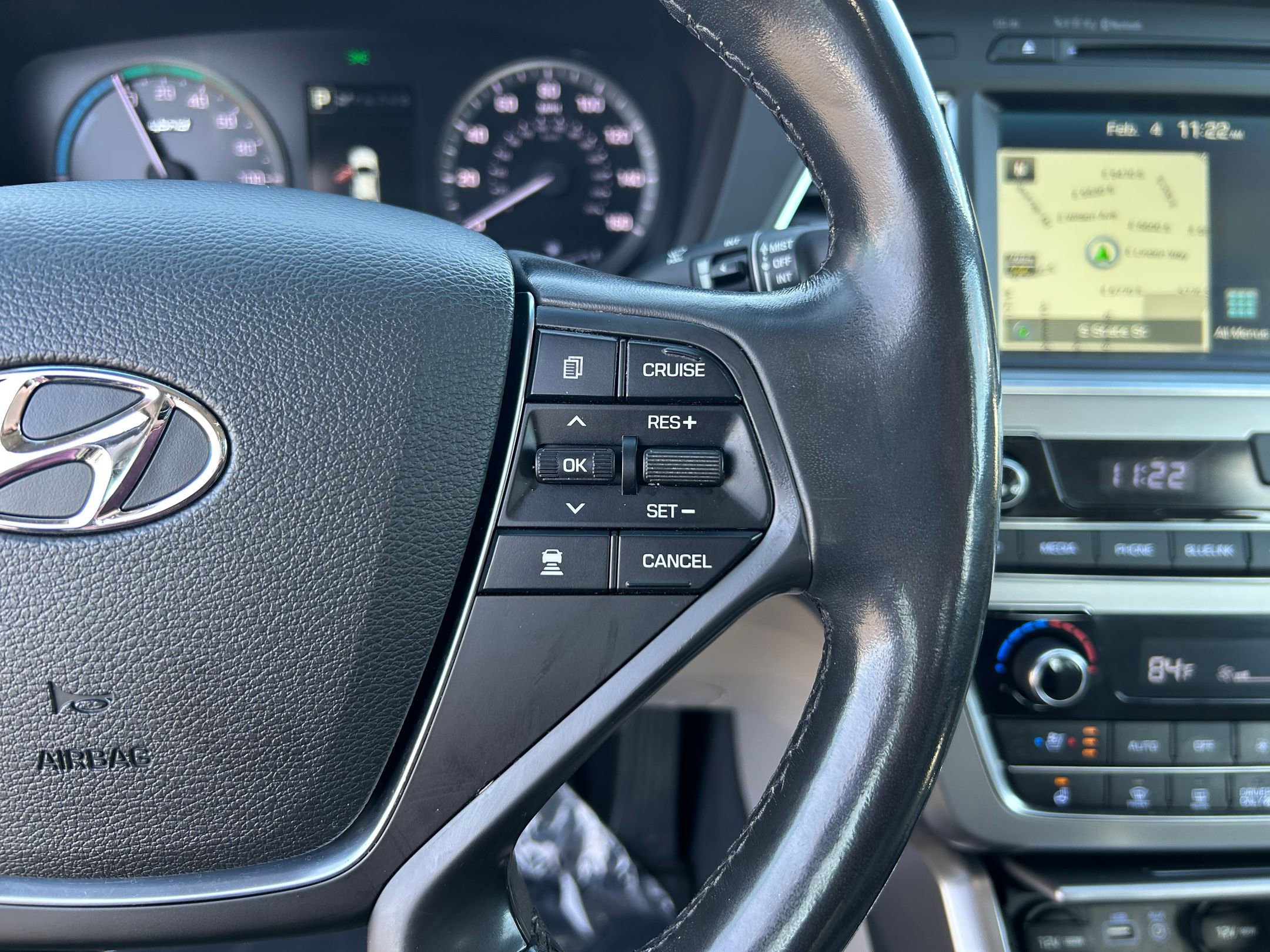 Used 2016 Hyundai Sonata Limited w/ Option Group 02 image 13