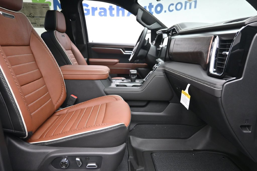 New 2026 GMC Sierra 1500 Denali Ultimate AWD/4WD image 9