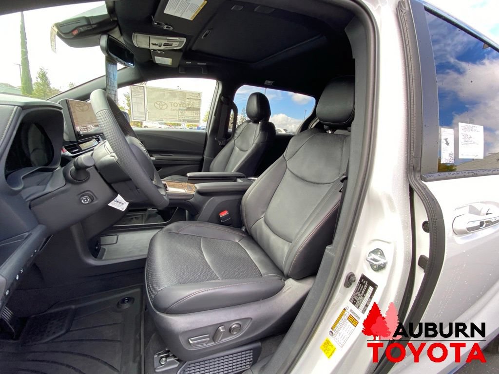 New 2026 Toyota Sienna Platinum AWD/4WD image 35