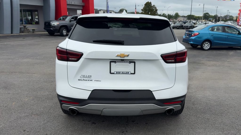 Used 2025 Chevrolet Blazer LT AWD/4WD image 6