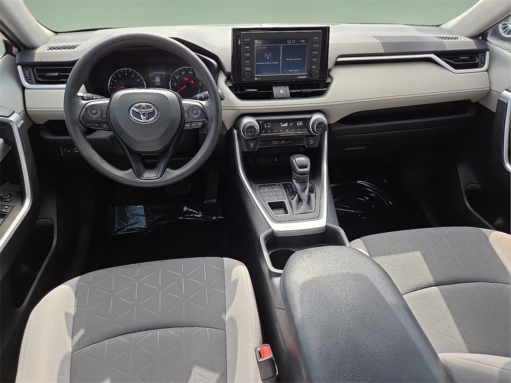 Certified 2020 Toyota RAV4 XLE image 17