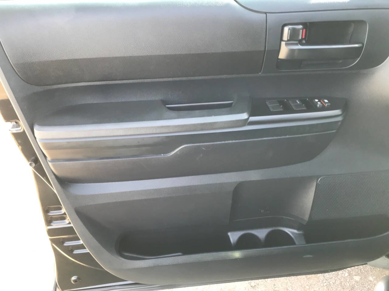 Used 2014 Toyota Tundra SR AWD/4WD image 7