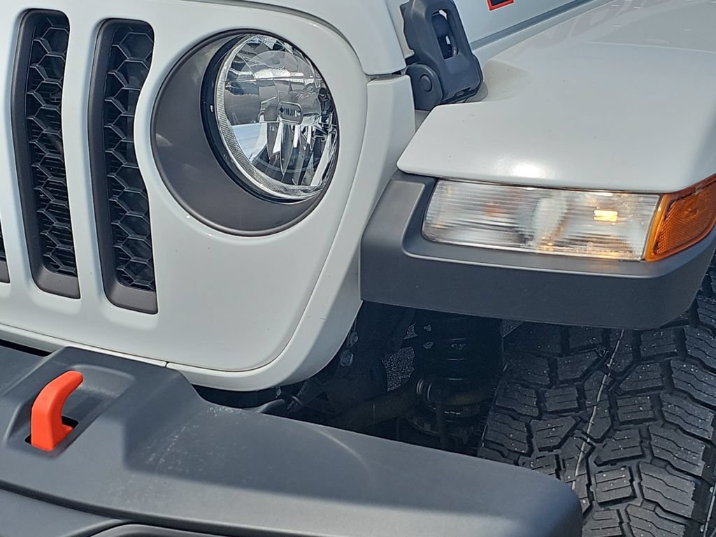 Used 2023 Jeep Gladiator Mojave w/ Cold Weather Group AWD/4WD image 32