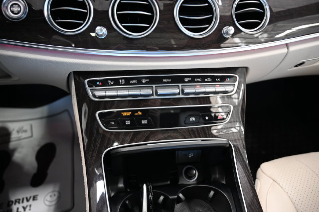 Used 2021 Mercedes-Benz E 350 4MATIC Sedan image 17