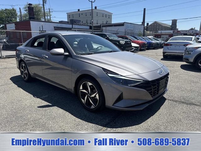 Used 2023 Hyundai Elantra SEL w/ Convenience Package FWD video 2