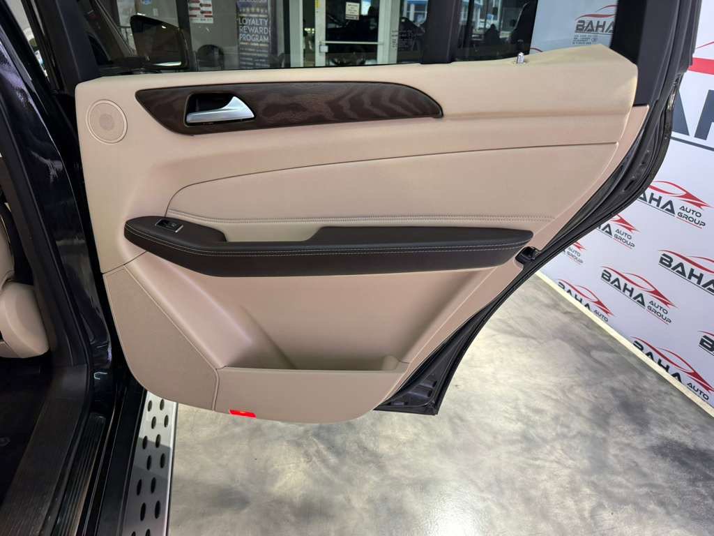 Used 2019 Mercedes-Benz GLS 450 4MATIC image 55