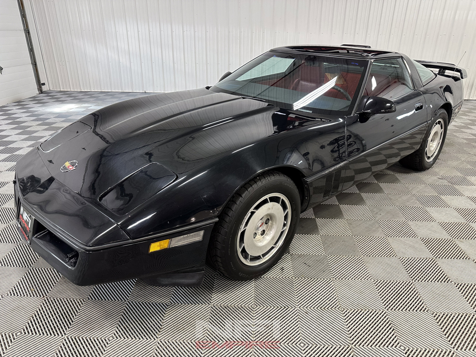 Used 1987 Chevrolet Corvette 2D Coupe image 3