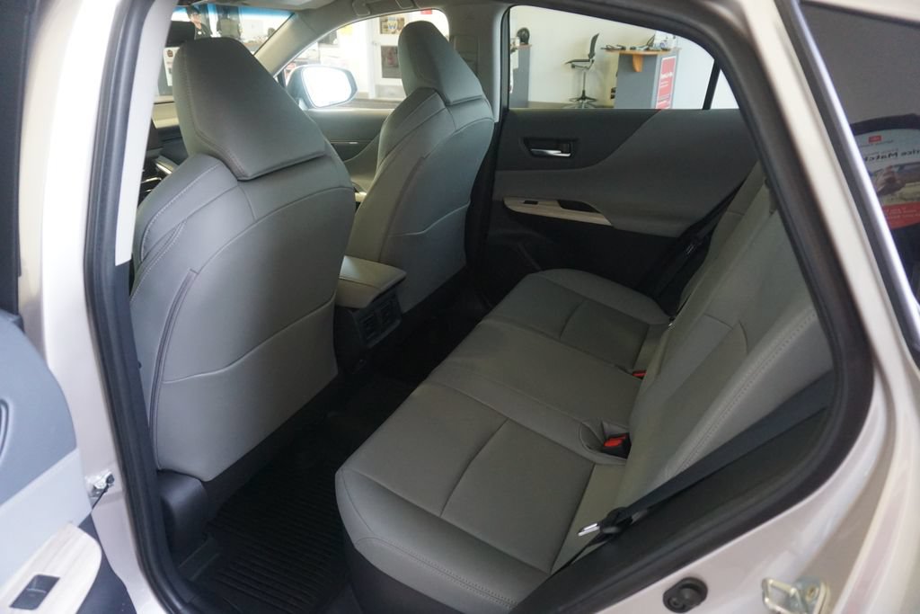 Certified 2024 Toyota Venza XLE AWD/4WD image 22