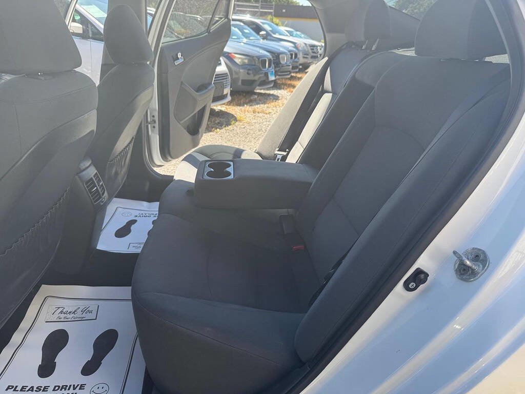 Used 2015 Kia Optima LX image 33