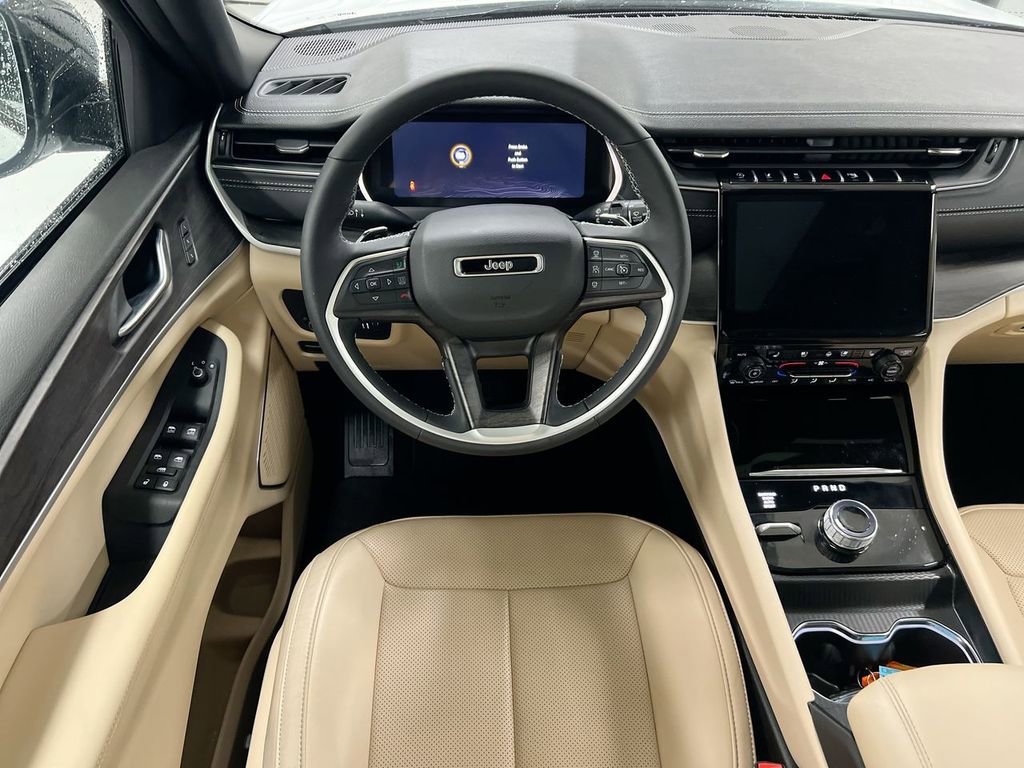 New 2025 Jeep Grand Cherokee L Limited w/ Luxury Tech Group II image 21