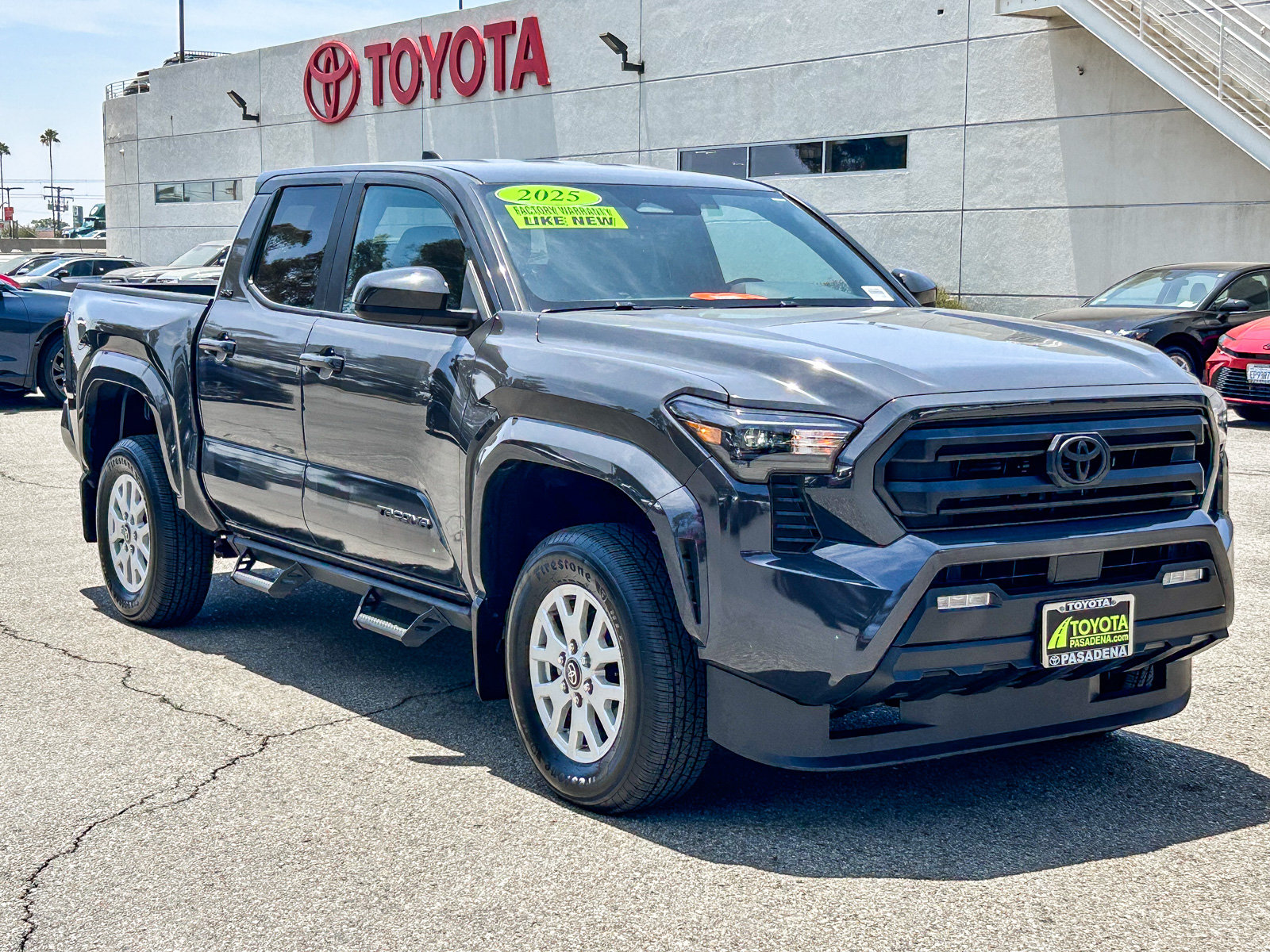 Used 2025 Toyota Tacoma SR5 AWD/4WD image 3