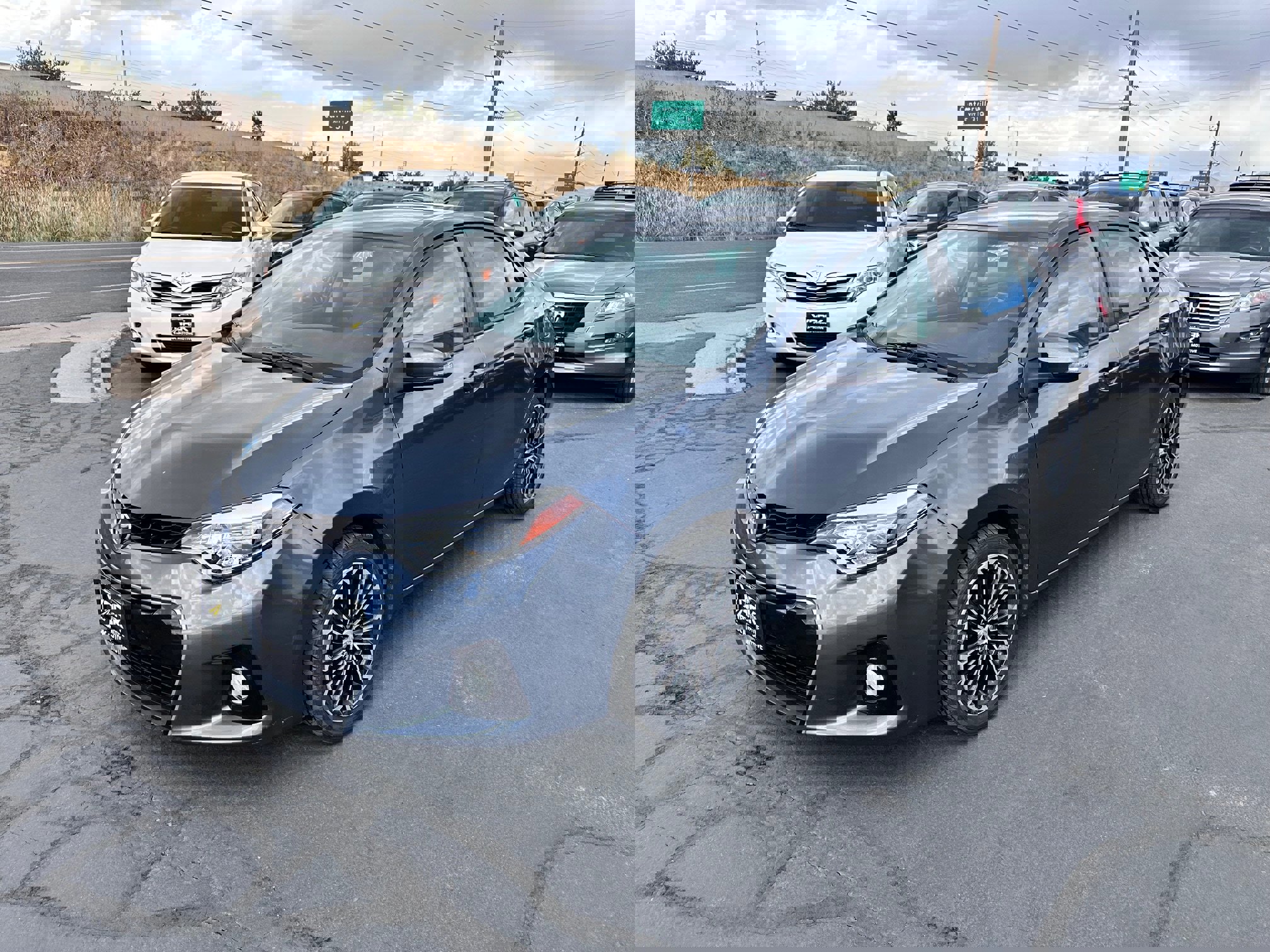 Used 2014 Toyota Corolla S image 2