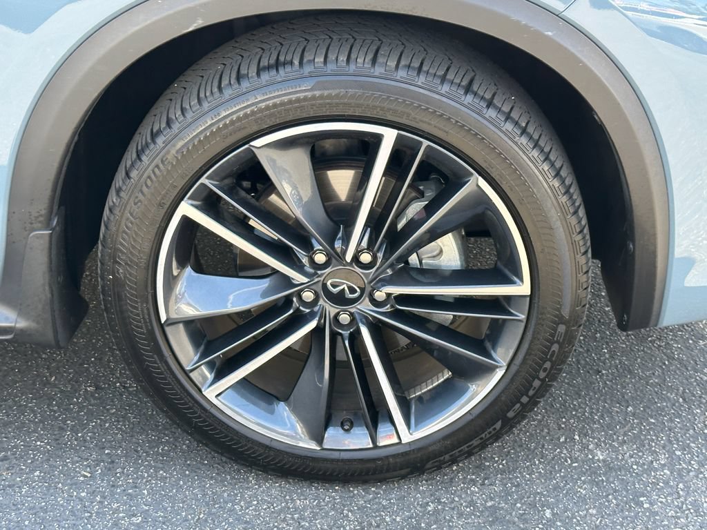 Used 2025 INFINITI QX55 Essential AWD/4WD image 12