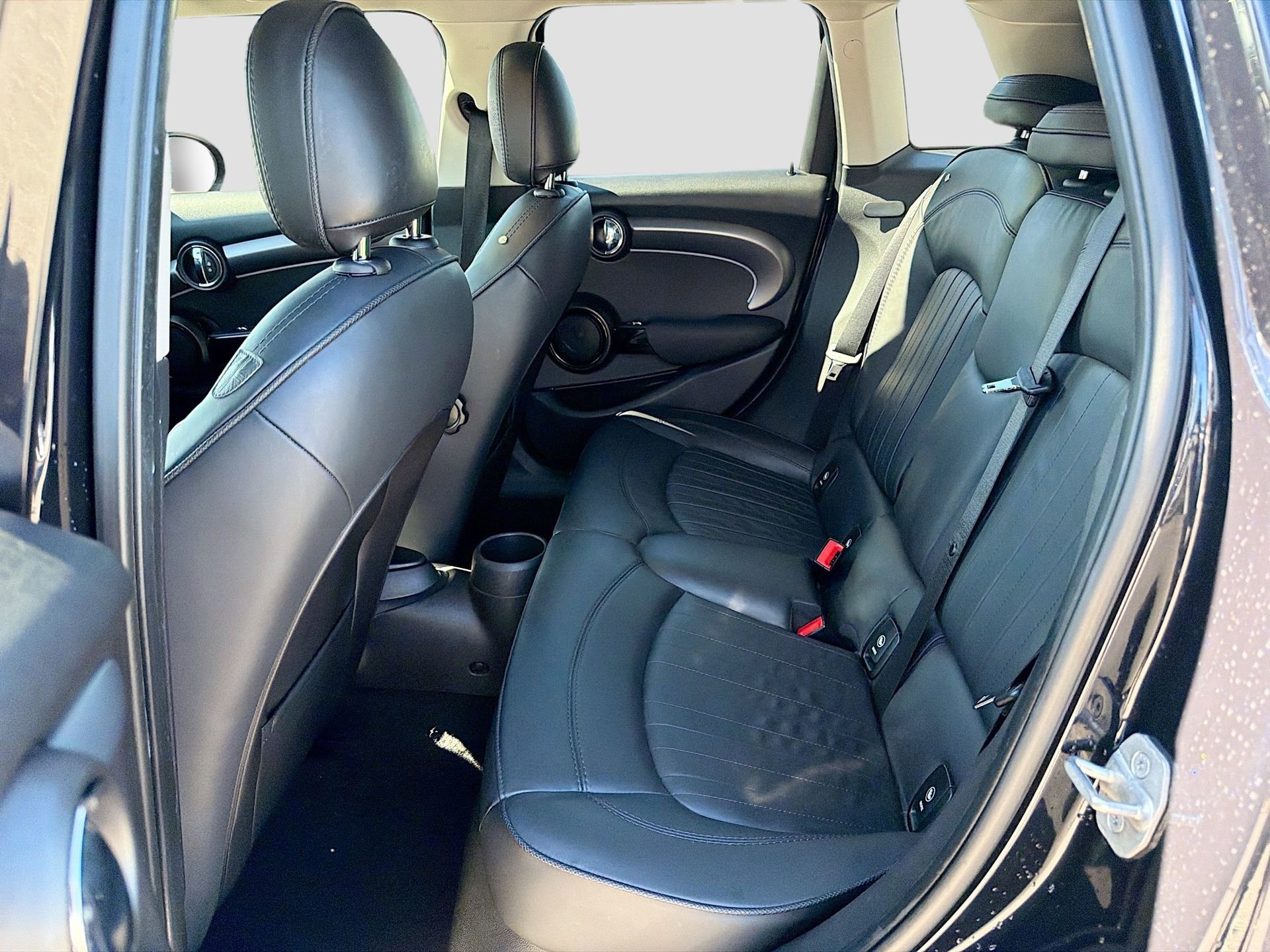 Used 2022 MINI Cooper S image 21