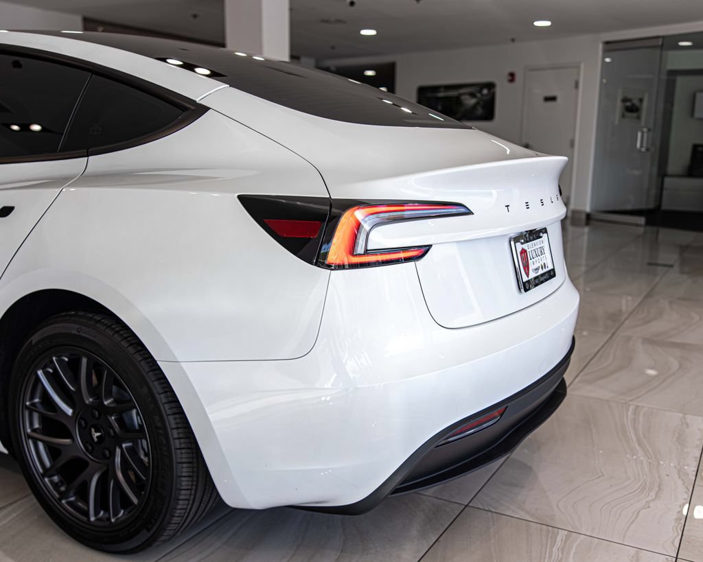 Used 2026 Tesla Model 3 RWD image 15