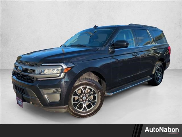Used 2023 Ford Expedition XLT image 1