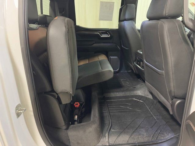 Used 2025 Chevrolet Silverado 1500 High Country w/ High Country Premium Package image 39