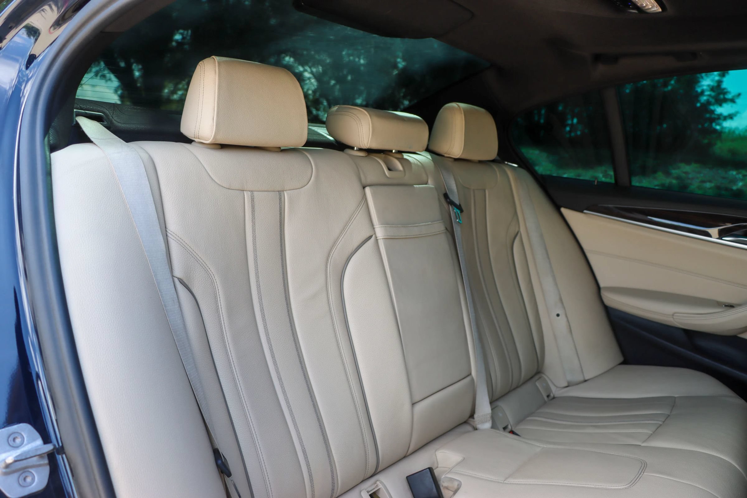 Used 2018 BMW 530i w/ M Sport Package RWD image 19