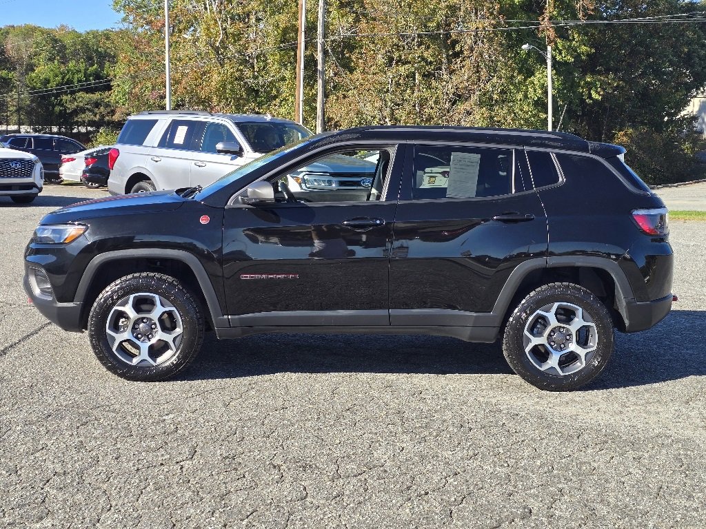 Used 2022 Jeep Compass Trailhawk w/ Sun and Sound Group image 23