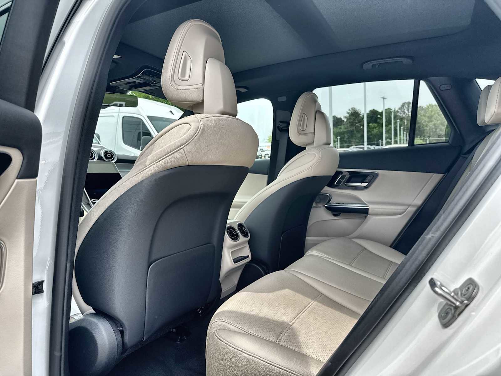 New 2026 Mercedes-Benz GLC 300 4MATIC image 18