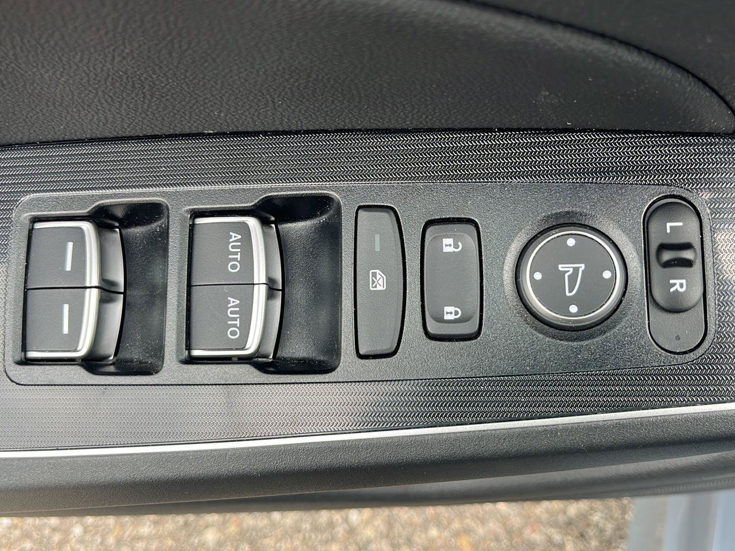 Certified 2024 Honda Civic Touring image 6