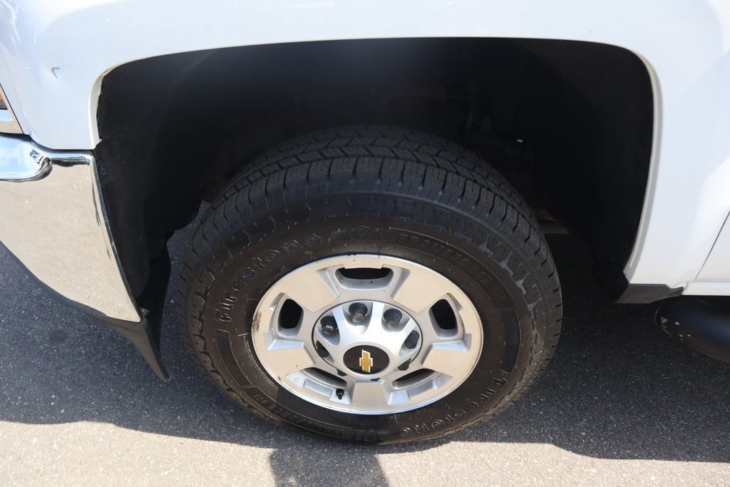 Used 2019 Chevrolet Silverado 2500 LT AWD/4WD image 10