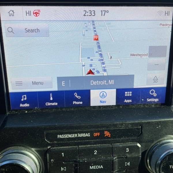 Used 2019 Ford F150 Platinum w/ Equipment Group 701A Luxury image 27