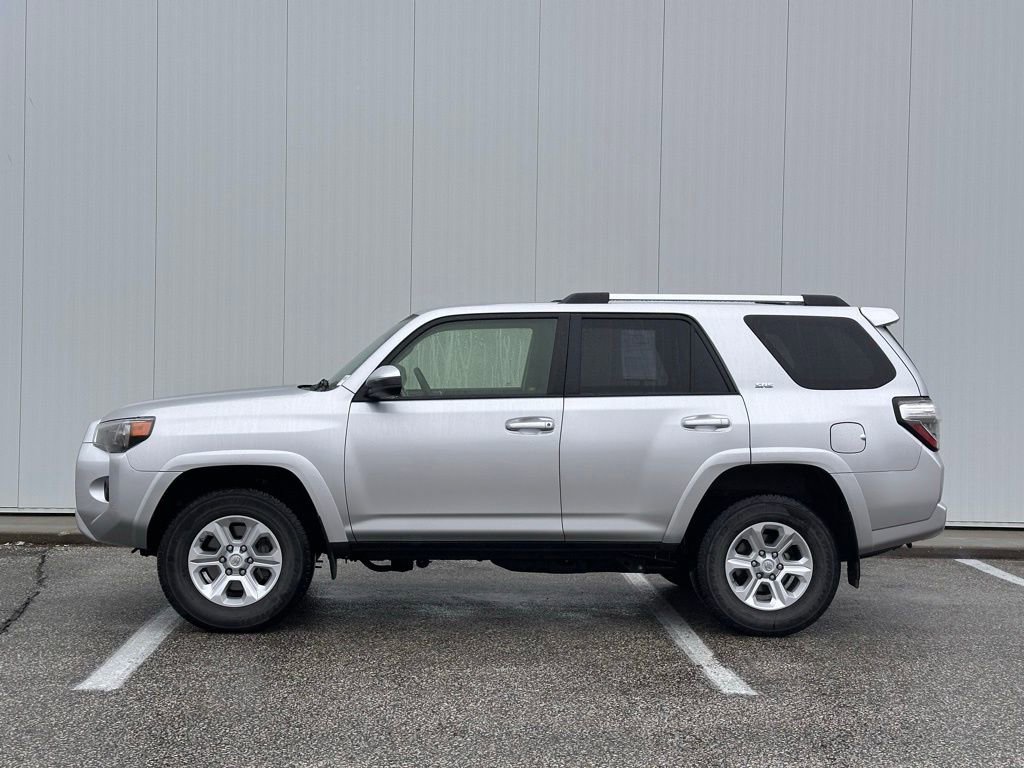 Used 2021 Toyota 4Runner SR5 image 2
