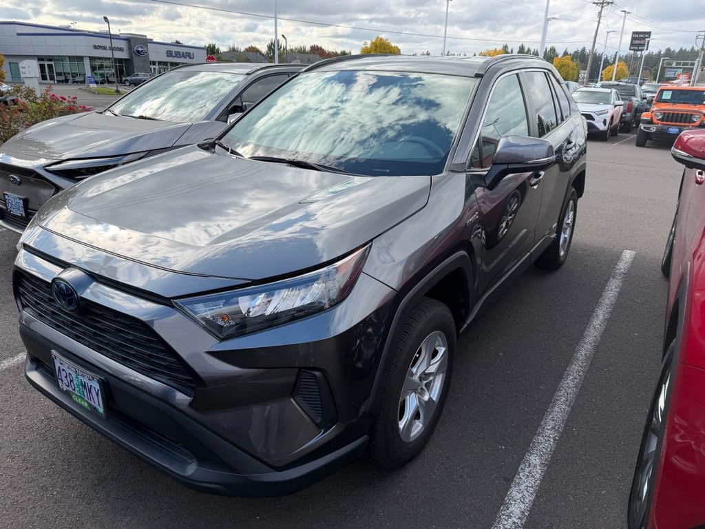 Used 2020 Toyota RAV4 LE w/ Carpet Mat Package AWD/4WD image 2