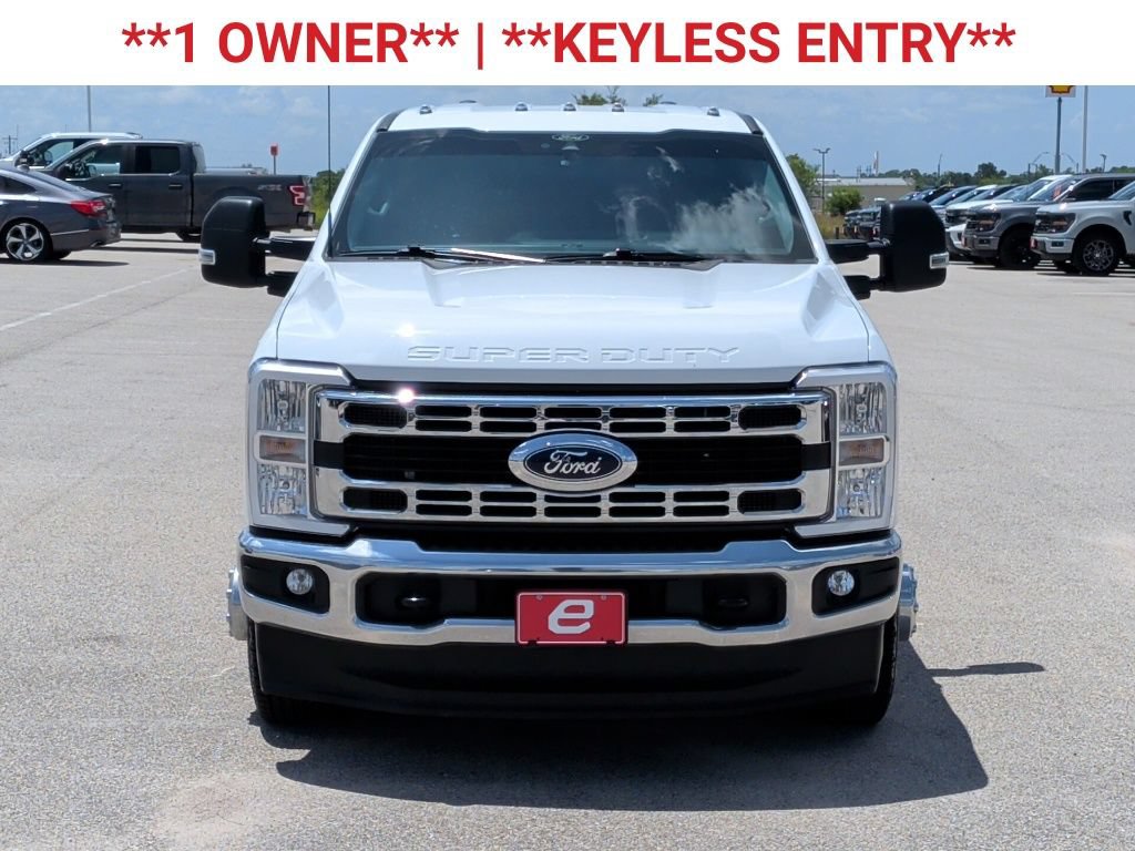 Used 2026 Ford F350 XLT AWD/4WD image 2