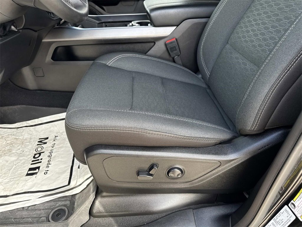 Used 2025 RAM 1500 Lone Star image 11