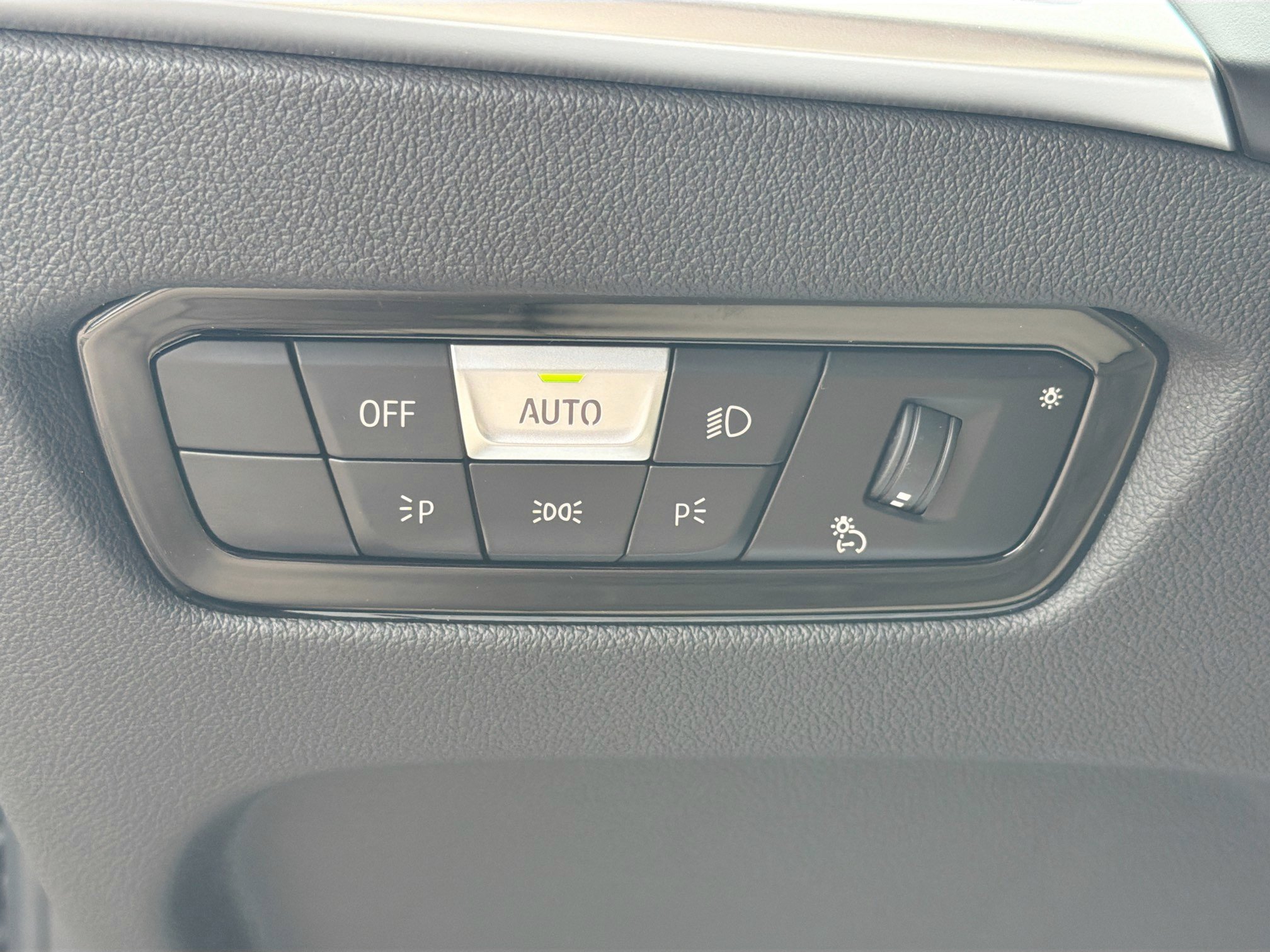 New 2026 BMW 230i Coupe w/ Parking Assistance Package image 33