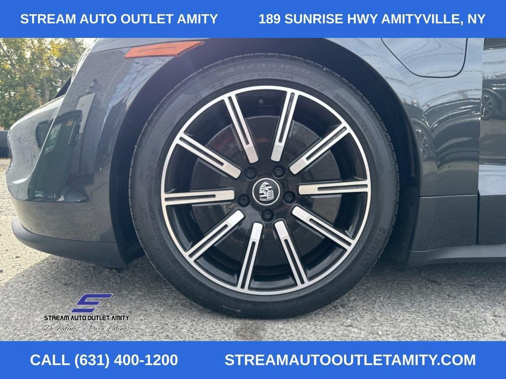 Used 2023 Porsche Taycan 4S AWD/4WD image 9