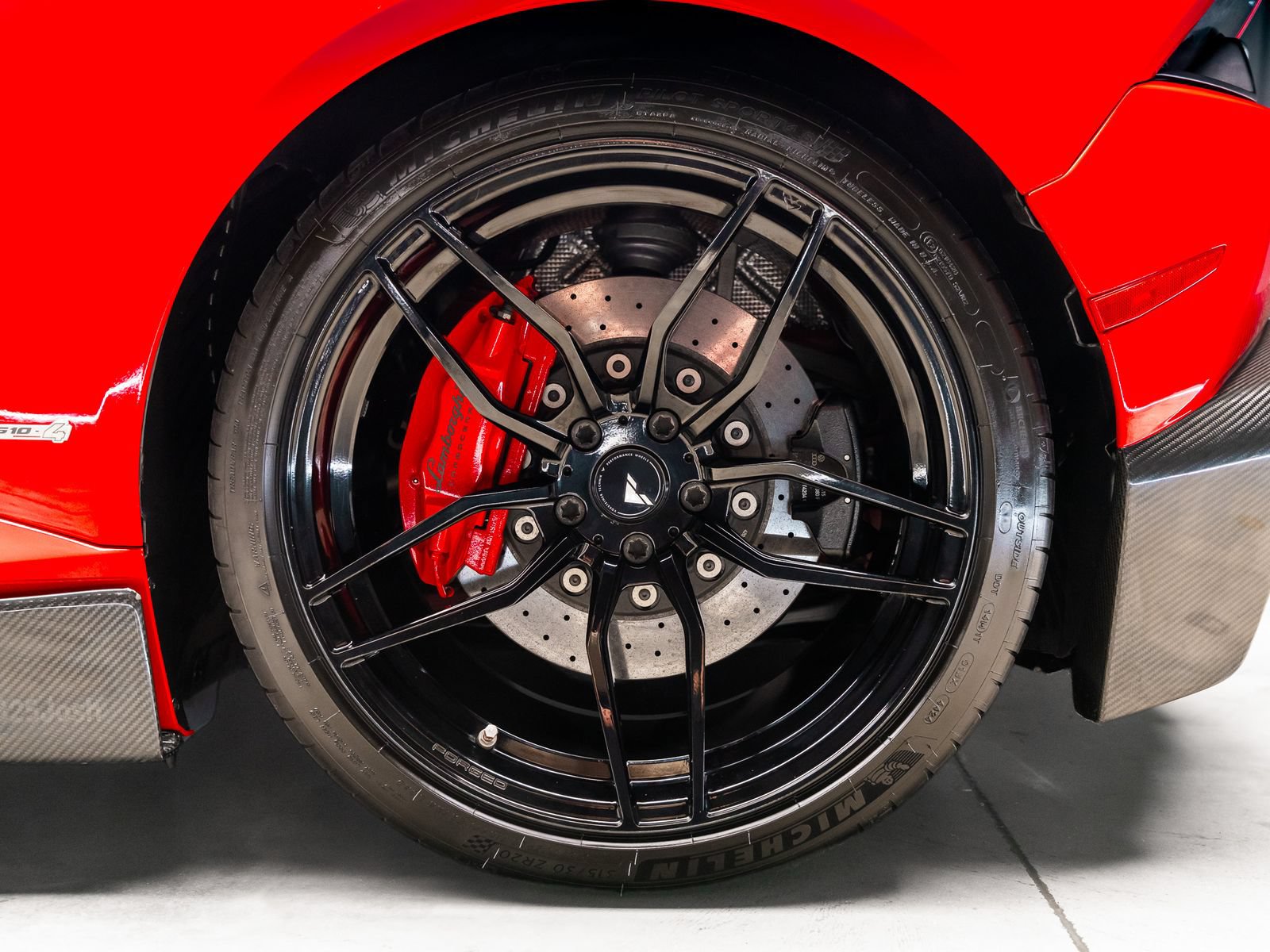 Used 2017 Lamborghini Huracan LP 610-4 AWD/4WD image 44