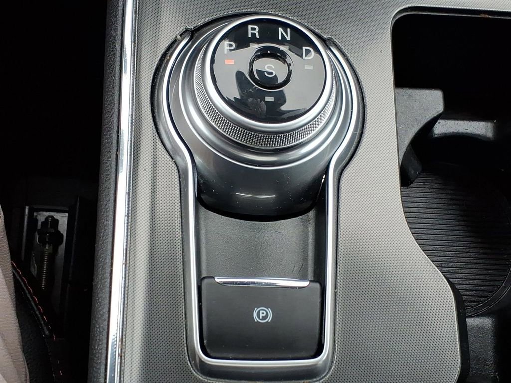 Used 2024 Ford Edge ST-Line image 17