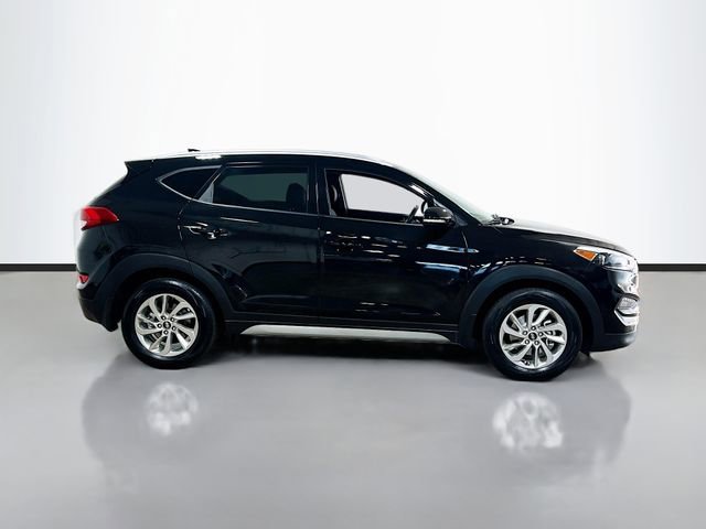 Used 2017 Hyundai Tucson SE Plus w/ Cargo Package image 8
