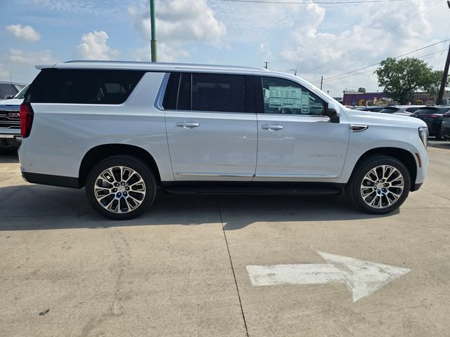 New 2026 GMC Yukon XL Denali RWD image 4