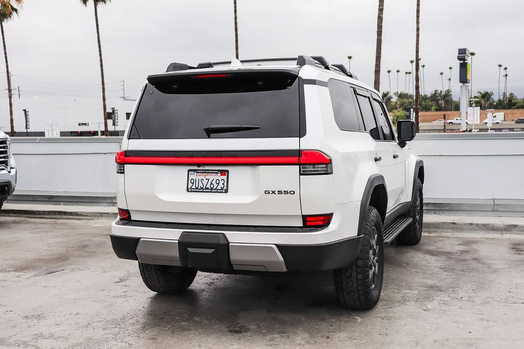 Used 2025 Lexus GX 550 AWD/4WD image 9