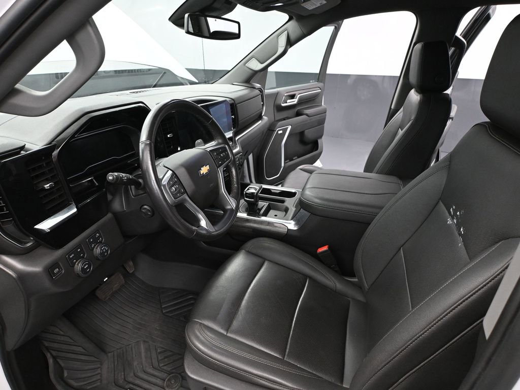 Used 2023 Chevrolet Silverado 1500 LTZ w/ LTZ Convenience Package II image 27