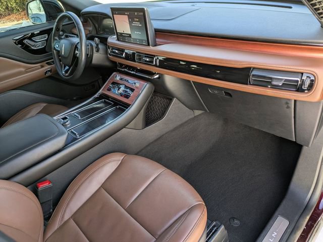 Used 2022 Lincoln Aviator Reserve w/ Elements Package Plus image 19