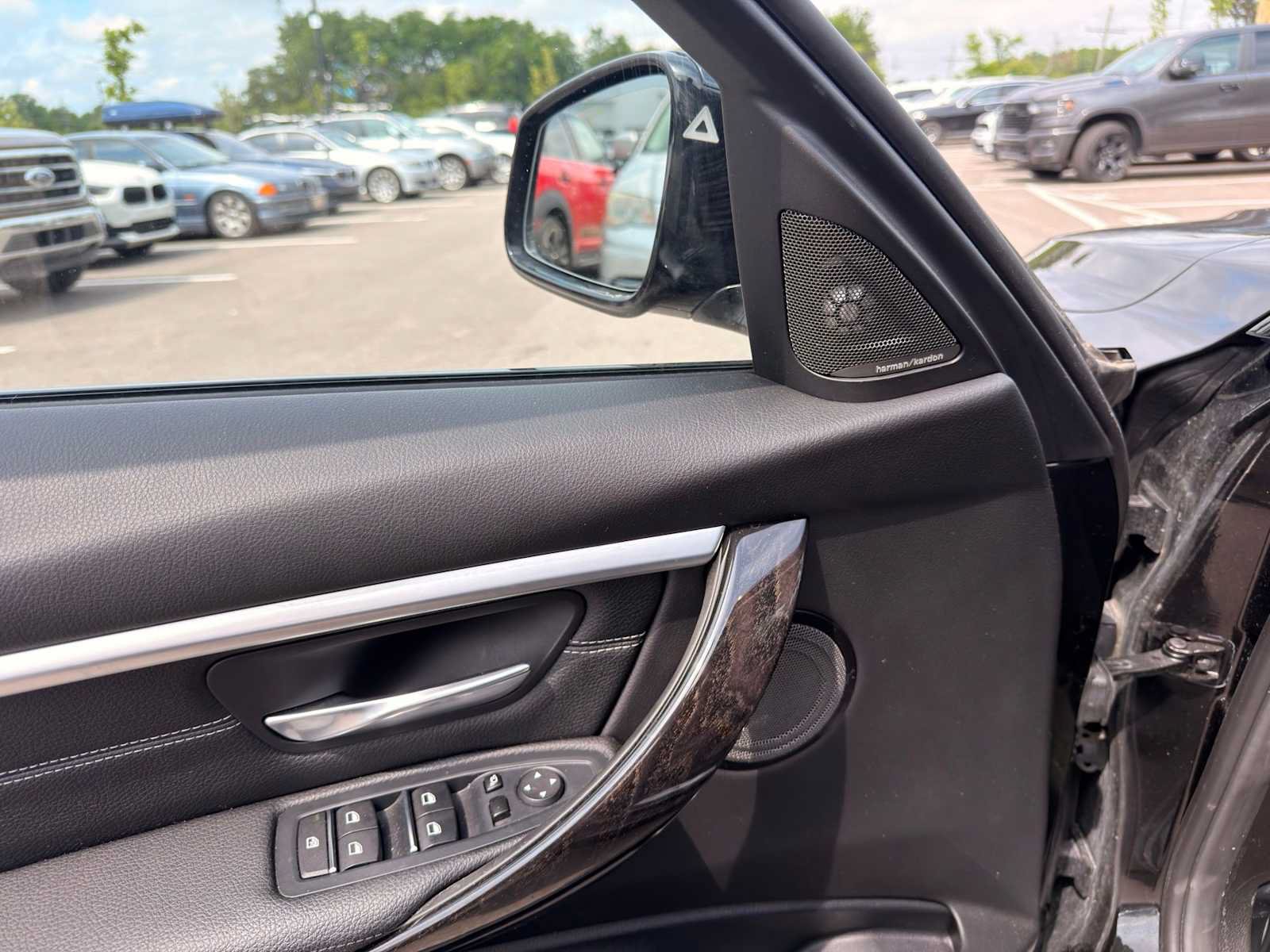 Used 2018 BMW 340i xDrive Sedan AWD/4WD image 14