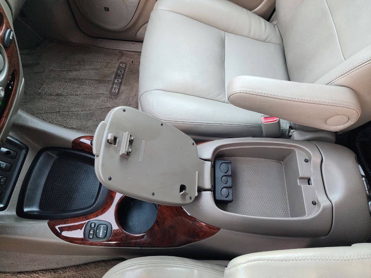 Used 2007 Toyota Sequoia Limited RWD image 38