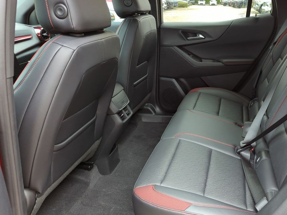New 2027 Chevrolet Equinox RS FWD image 21