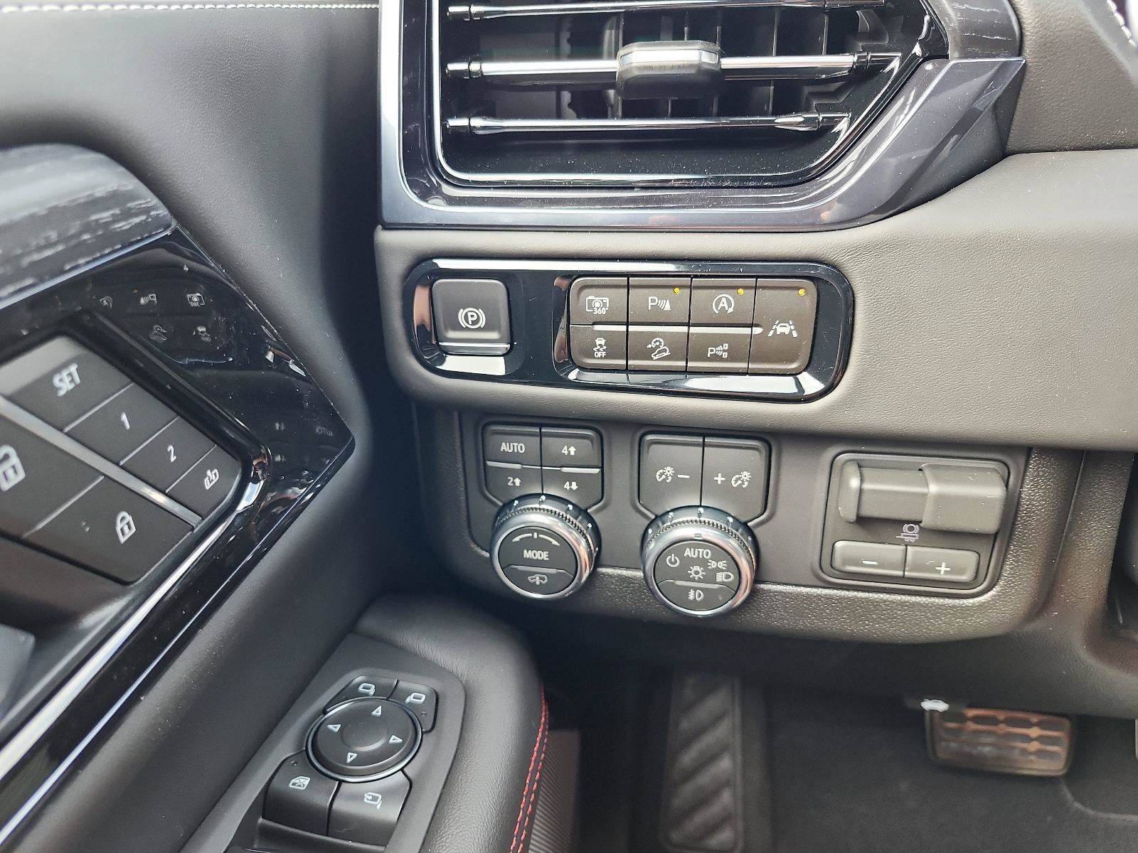 New 2026 GMC Yukon XL AT4 Ultimate AWD/4WD image 19