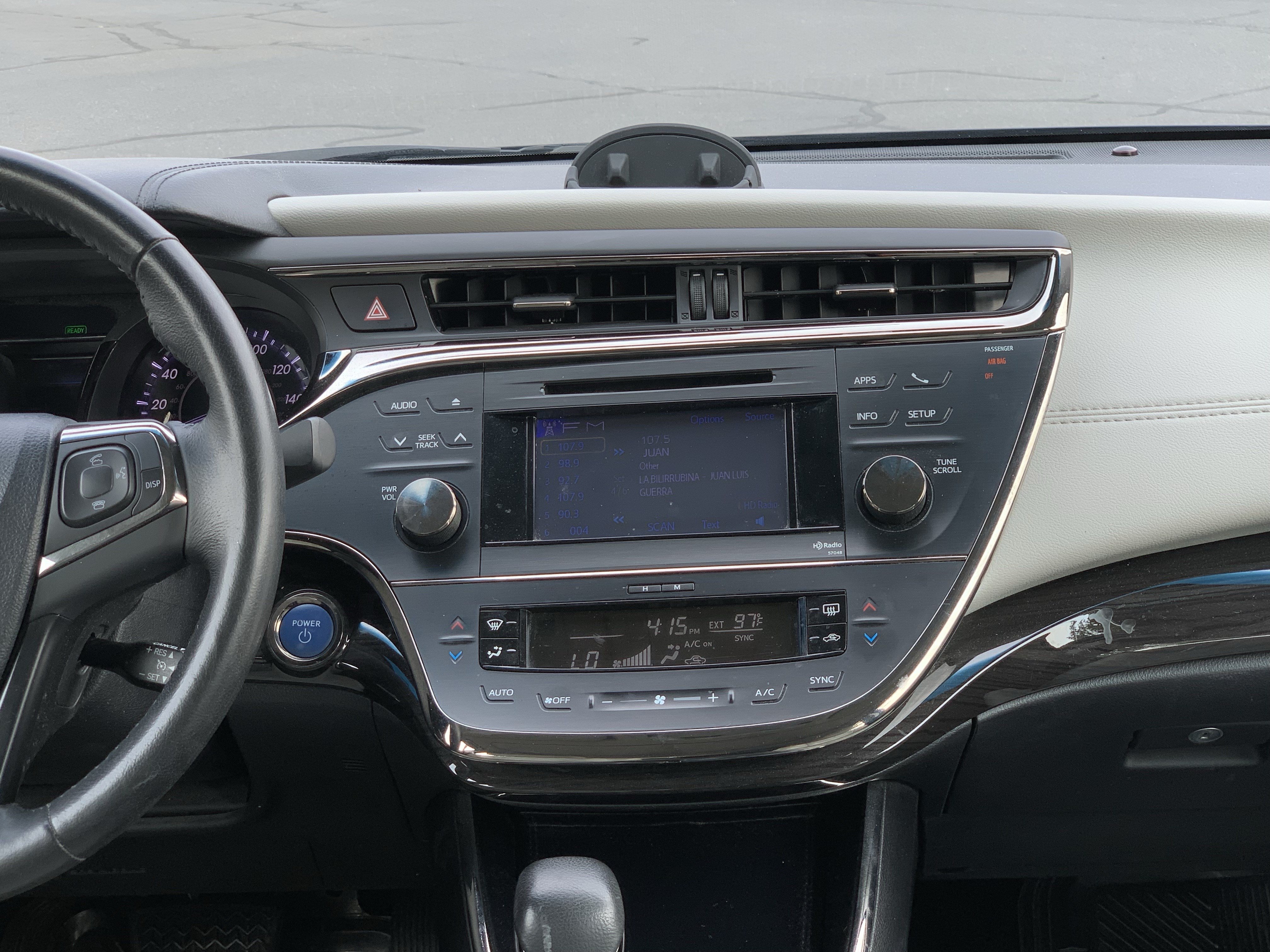 Used 2013 Toyota Avalon XLE Touring FWD image 27
