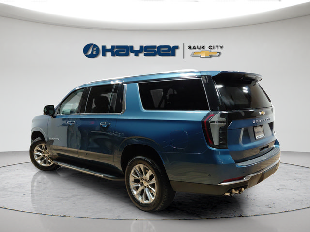 Used 2025 Chevrolet Suburban Premier AWD/4WD image 5