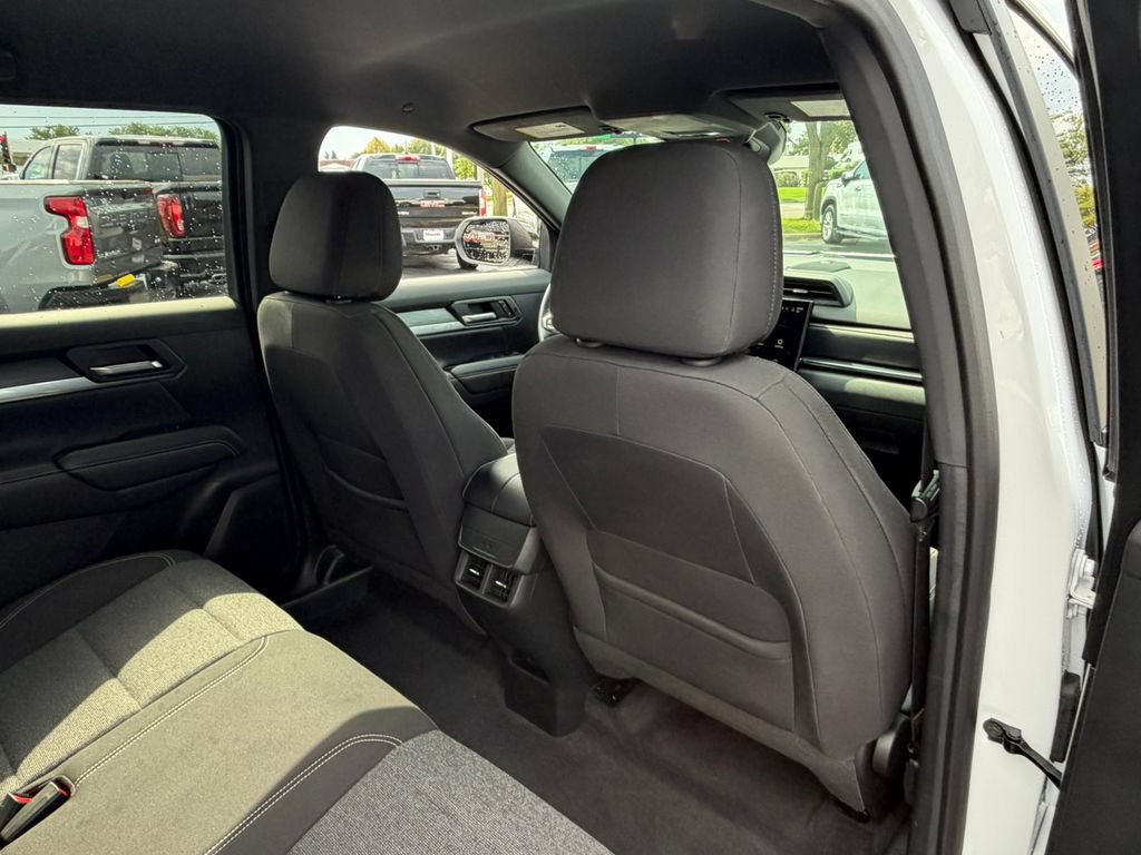 Certified 2025 GMC Terrain Elevation w/ Black Edition AWD/4WD image 15