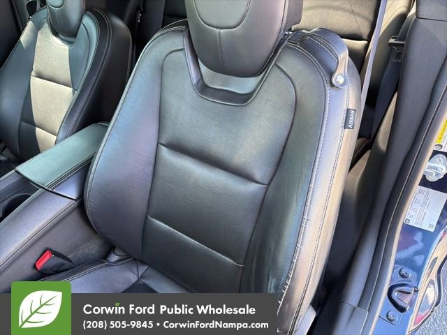 Used 2011 Chevrolet Camaro SS w/ RS Package image 23