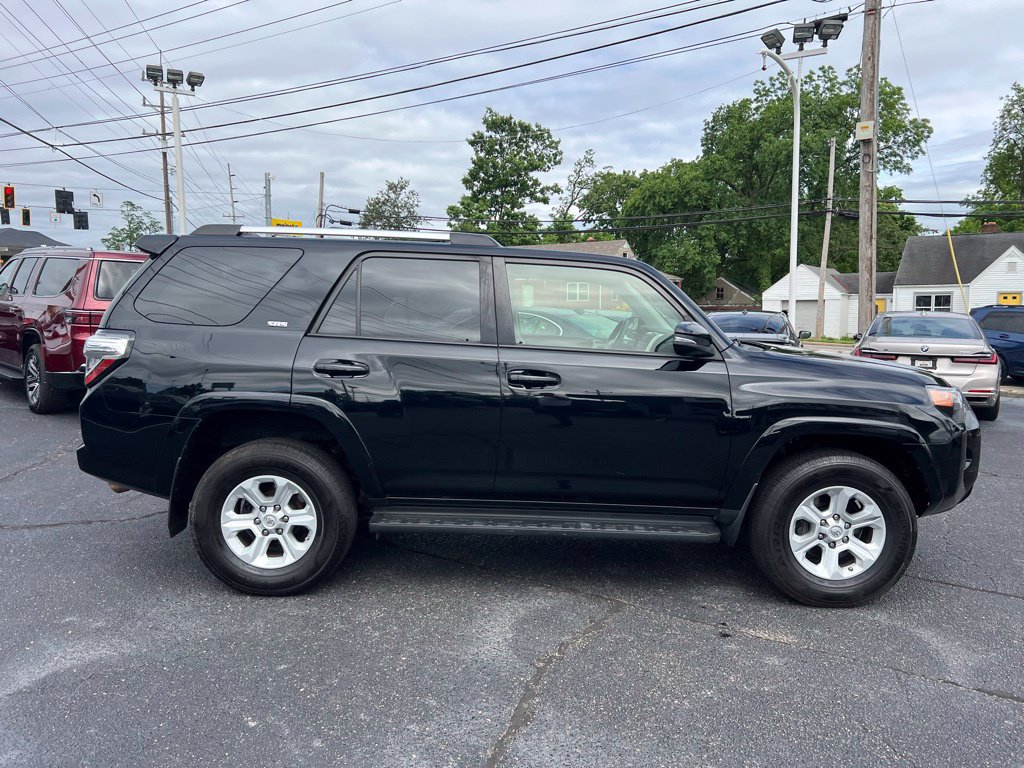 Used 2021 Toyota 4Runner SR5 Premium AWD/4WD image 5